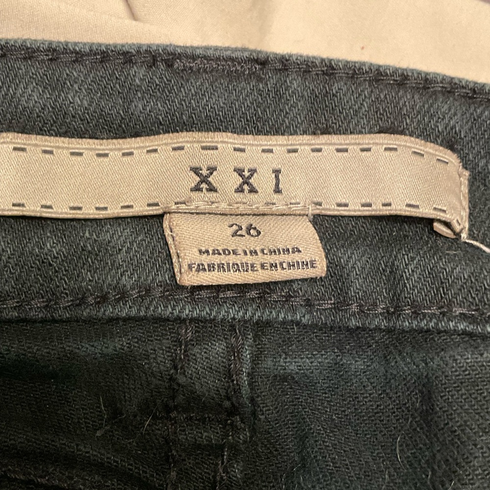 Forever 21 Jeans, Faded Black, 5-Pockets Frayed Knees Raw Hem, 1% Spandex, Sz 26 - Picture 6 of 9